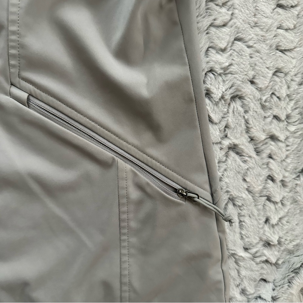 The North Face Women's Parkslope Jacket, High Rise Grey - CP5C size medium - Picture 6 of 12